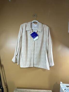 Susan Graver Style Beige and White Patterned Button Down Shirt Jacket Size 1X